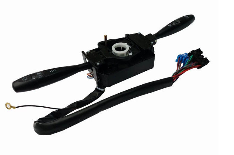 Assemblage et fabrication de circuits imprimés pour commutateur de combinaison automobile câblé